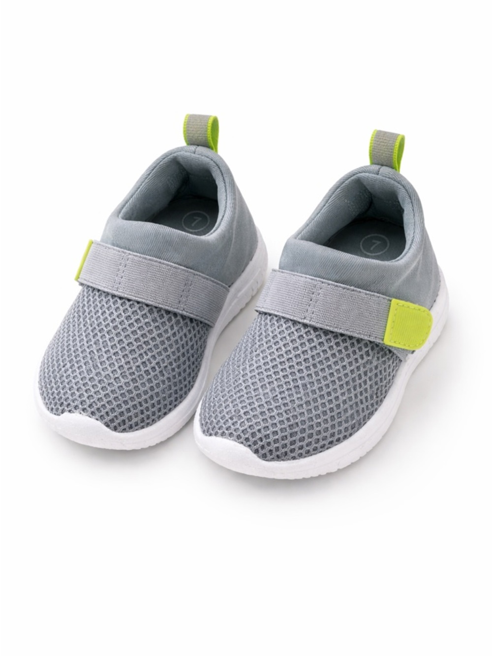 Cat & Jack - water shoes - size 7
